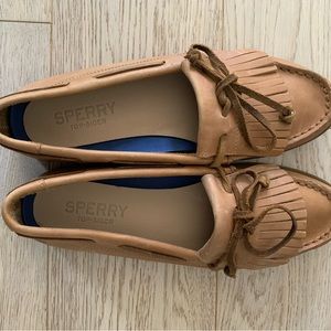 NWOT Sperry size 9 loafers
